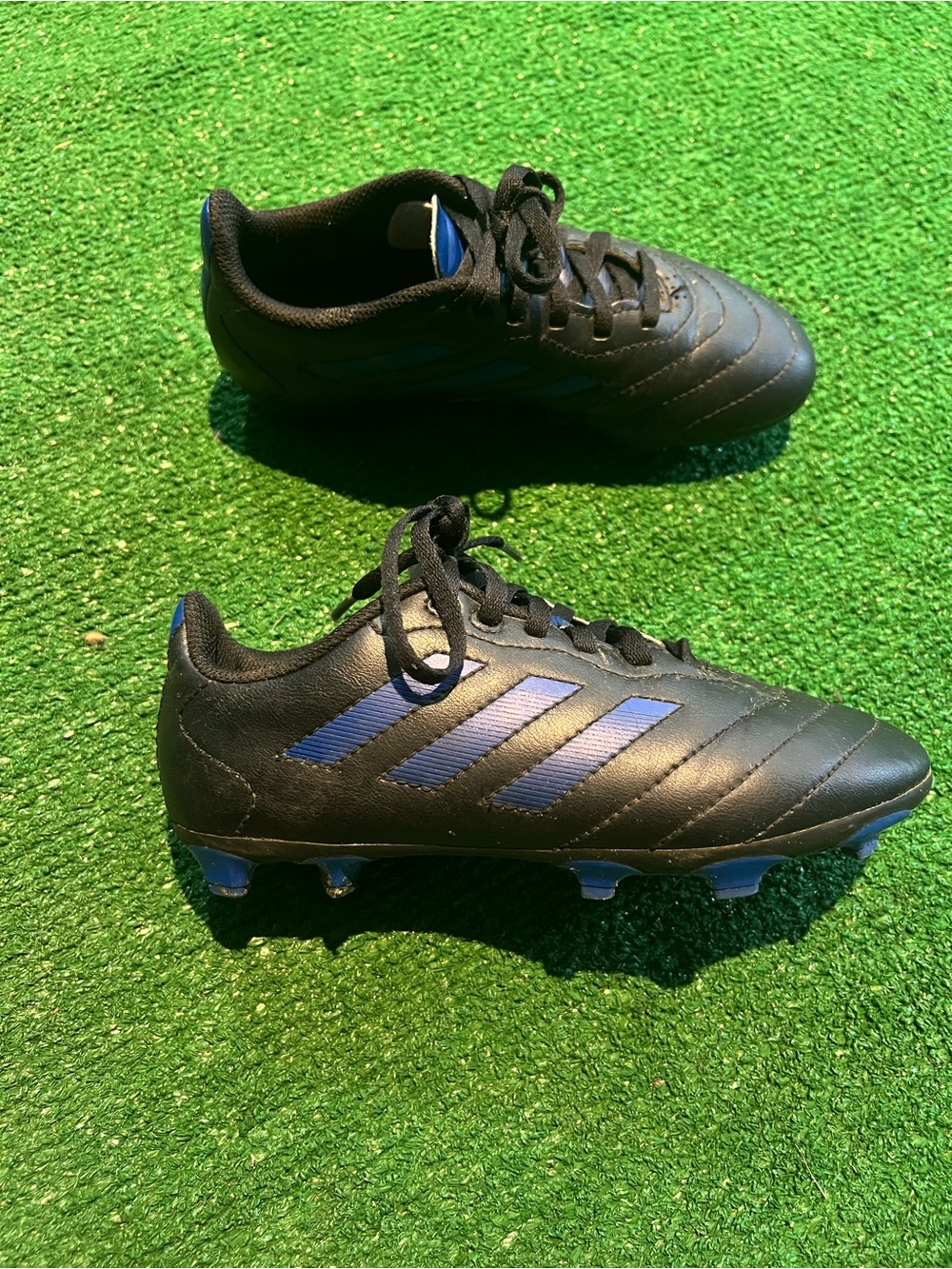 Boys soccer cleats